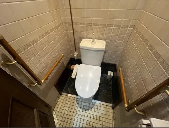 パークサイドカワイビルのトイレ