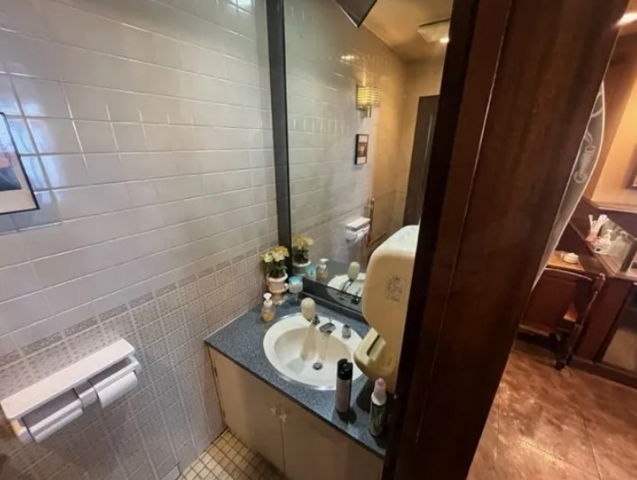 パークサイドカワイビルの洗面所