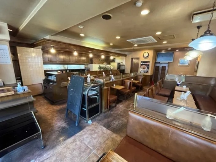 パークサイドカワイビルの内装