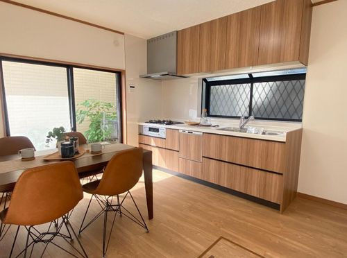 【キッチン】 | 【仲介手数料０円】海老名市国分南4丁目　中古一戸建て | 海老名市国分南4丁目　中古一戸建て