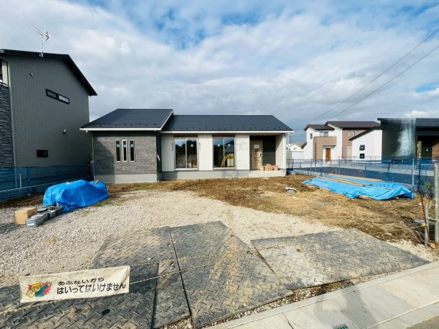 幸手市下川崎　第1期　全7邸の外観|〇６号棟〇
ウォークインクローゼット付き！インテリアの統一が作りやすい全居室洋室プランです♪
2025年10月撮影