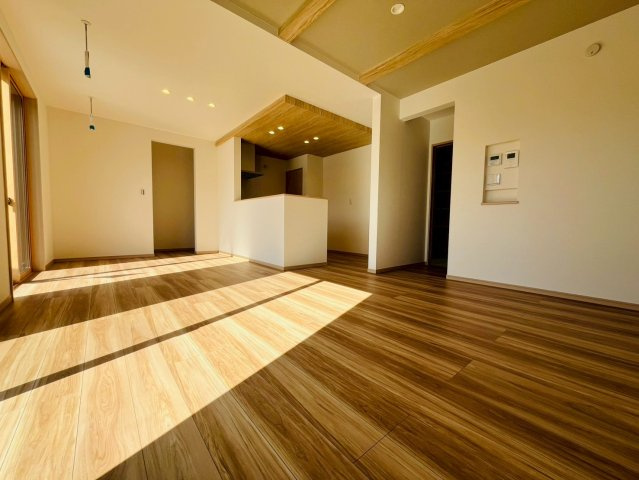 幸手市下川崎　第1期　全7邸の外観|〇６号棟〇
ウォークインクローゼット付き！インテリアの統一が作りやすい全居室洋室プランです♪
2025年10月撮影