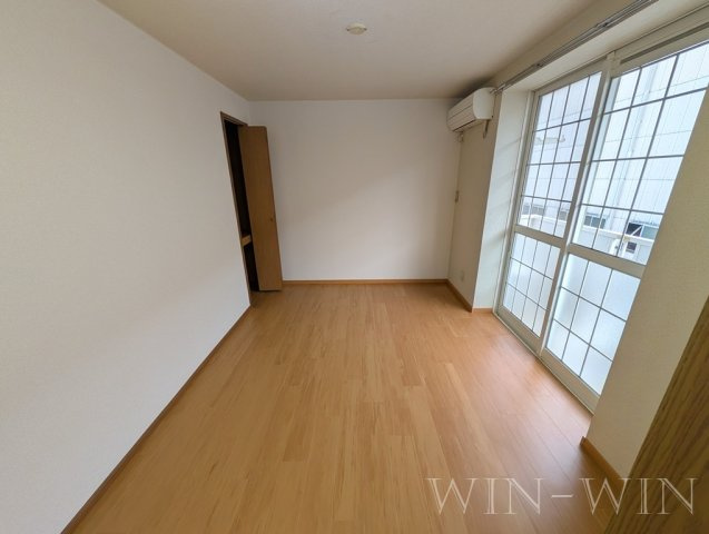 アライブの内装