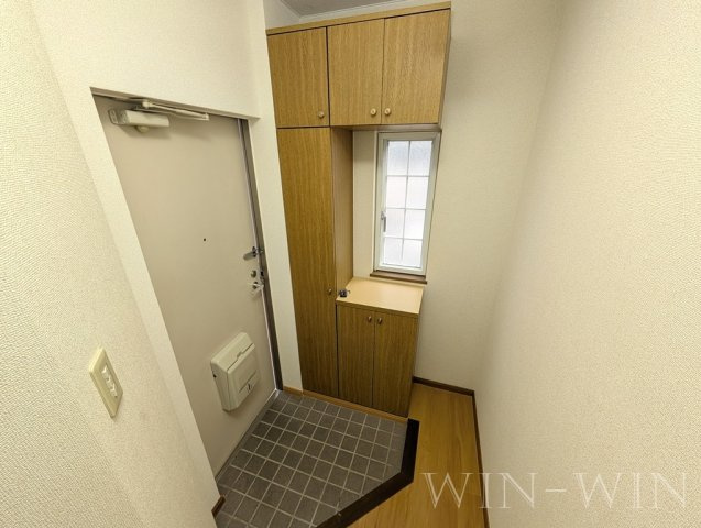 アライブの玄関