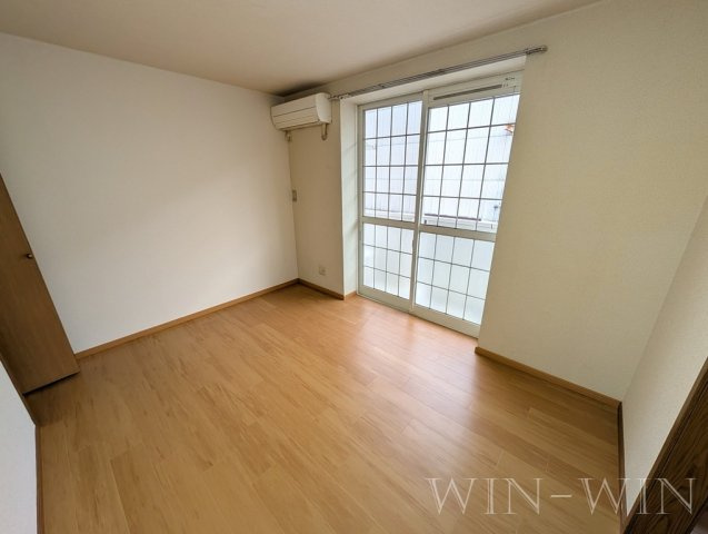 アライブの寝室