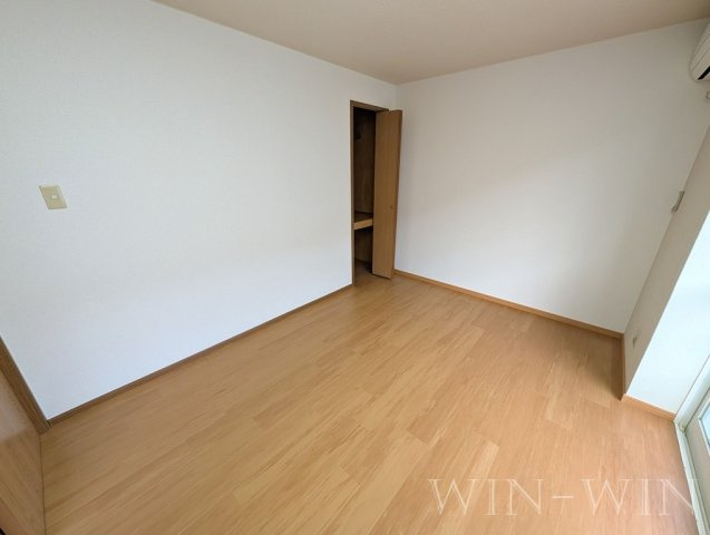 アライブの寝室