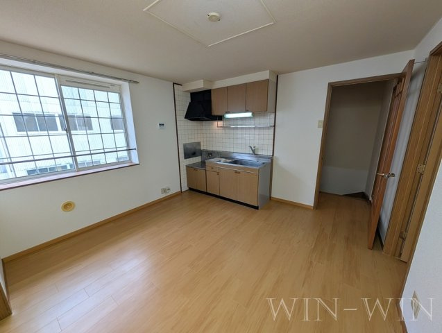 アライブの居間・リビング