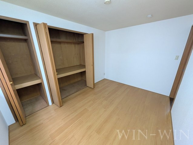 アライブの寝室