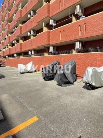 東洋プラザ高倉の駐車場