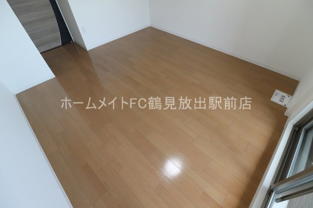 東大阪市高井田本通７丁目の賃貸マンションの洋室
