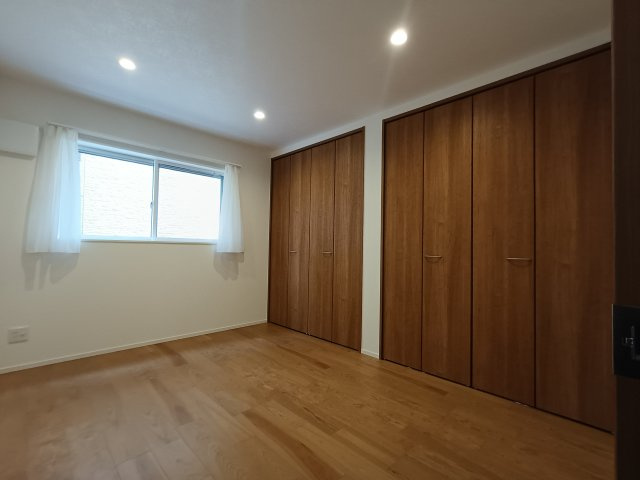 吉川市　吉川1丁目　新築戸建　　全1棟の洋室|個人の部屋や寝室として使える洋室です