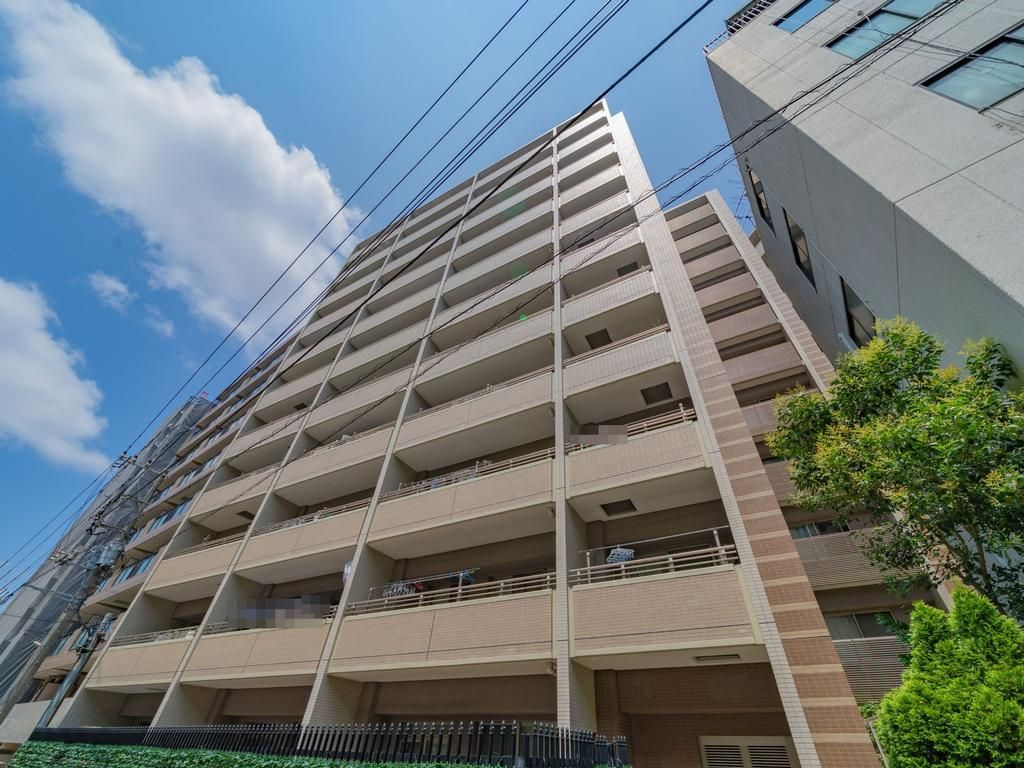 クレストフォルム横浜平沼の外観