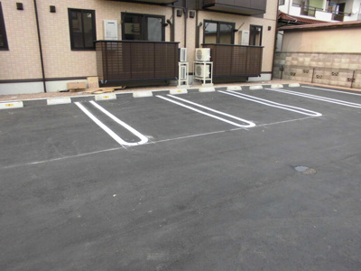 【駐車場】 | プリマヴェーラ Ⅰ | 駐車場