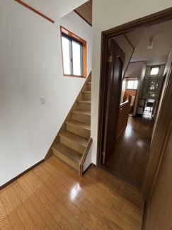 【内装】 | 川口市東本郷　中古戸建 | ４階に上がれる階段です！