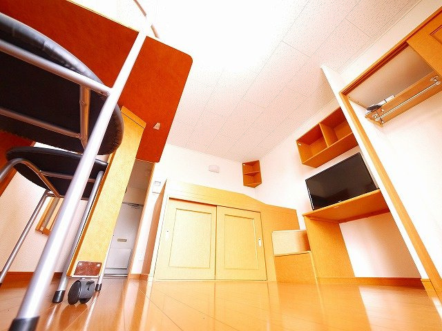 レオパレスめいの玄関