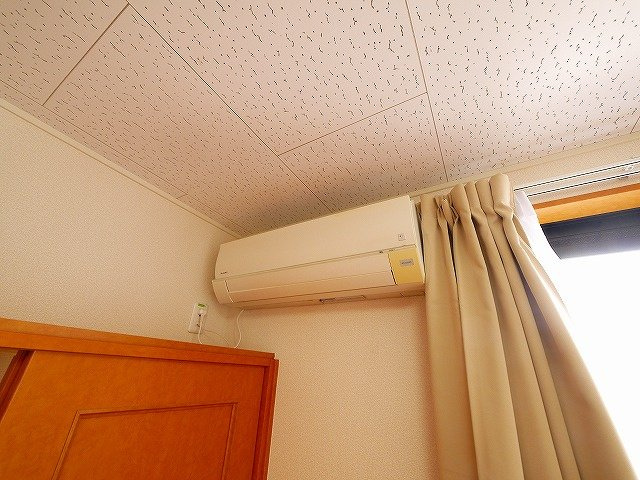 レオパレスめいの設備|エアコンです