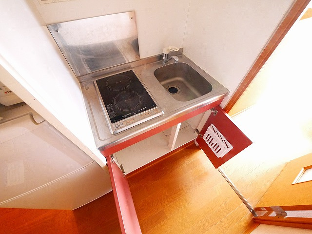 レオパレスめいのキッチン|きれいなキッチンです