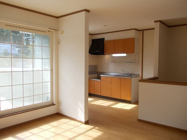 ブルーマウンテンⅢの居間・リビング