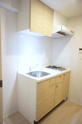 新品家具付きマンション奈良屋町13(KaGood福岡)のキッチン|使いやすいキッチンです