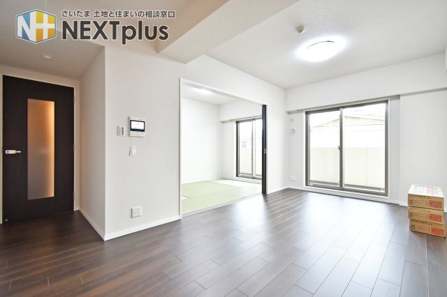 ルネサンスタワー北大宮の外観|東武野田線『北大宮』駅まで徒歩6分の立地です。多路線に乗り換え可能な大宮駅まで1駅ですので、通勤通学に便利です。近くにあると便利なコンビニが徒歩5分！周辺にはお買い物施設が充実の、暮らしやすい住環境◎