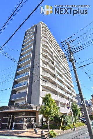 ルネサンスタワー北大宮の外観|東武野田線『北大宮』駅まで徒歩6分の立地です。多路線に乗り換え可能な大宮駅まで1駅ですので、通勤通学に便利です。近くにあると便利なコンビニが徒歩5分！周辺にはお買い物施設が充実の、暮らしやすい住環境◎