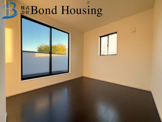 「WIC等収納豊富」「周辺環境充実」　桜が丘東町5丁目の子供部屋