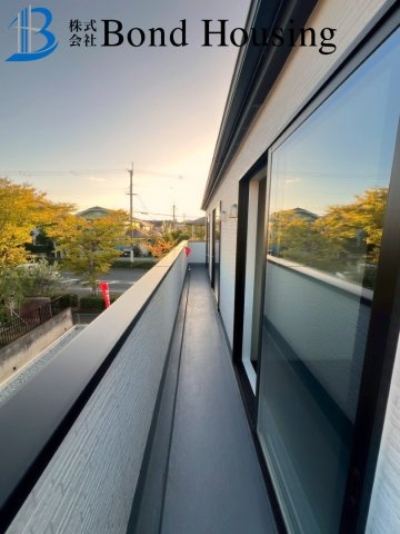 「WIC等収納豊富」「周辺環境充実」　桜が丘東町5丁目のバルコニー