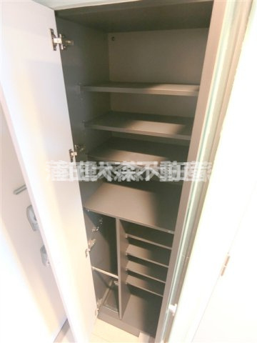 ドゥーエ蒲田南の収納|玄関収納