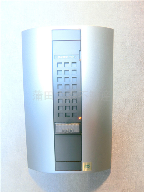 ドゥーエ蒲田南の玄関