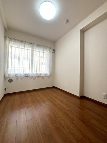 クリオ伏見弐番館の洋室