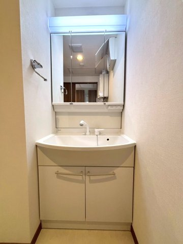 クリオ伏見弐番館の独立洗面台