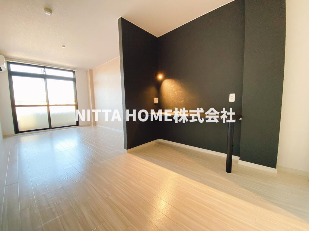 花太コーポ篠尾の設備|デスクワークにピッタリのスペースを確保◎