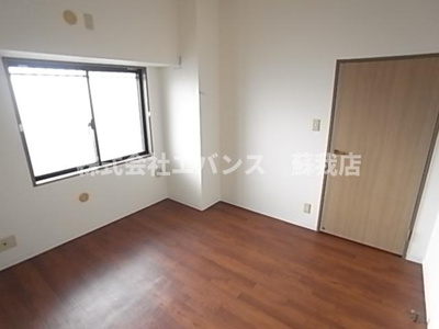  | ロイヤルステージ本千葉