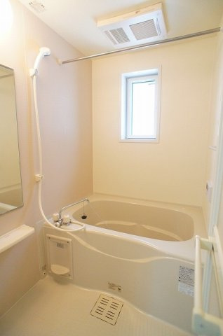 ビスキー　ローズの浴室