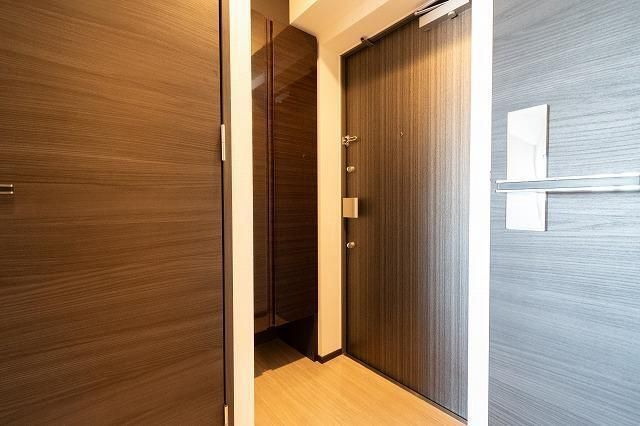 ジェノヴィア両国Ｖスカイガーデンの玄関