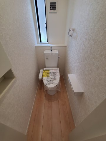 北葛飾郡松伏町　大字松伏　新築戸建　全1棟のトイレ|施工例です