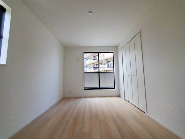 北葛飾郡松伏町　大字松伏　新築戸建　全1棟の洋室|施工例です