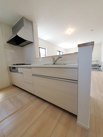 北葛飾郡松伏町　大字松伏　新築戸建　全1棟のキッチン|施工例です