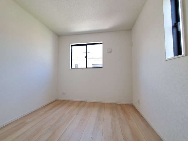 北葛飾郡松伏町　大字松伏　新築戸建　全1棟の洋室|施工例です