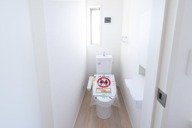 【玄関】 | 鈴鹿市若松北3丁目《1号棟》