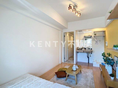 【ロビー】 | ヴェラハイツ鶴見 | ※家具・小物はイメージです