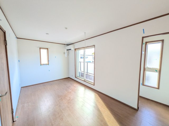 藤沢市大庭のアパートの居間・リビング