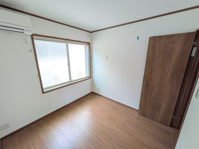 藤沢市大庭のアパートの居間・リビング