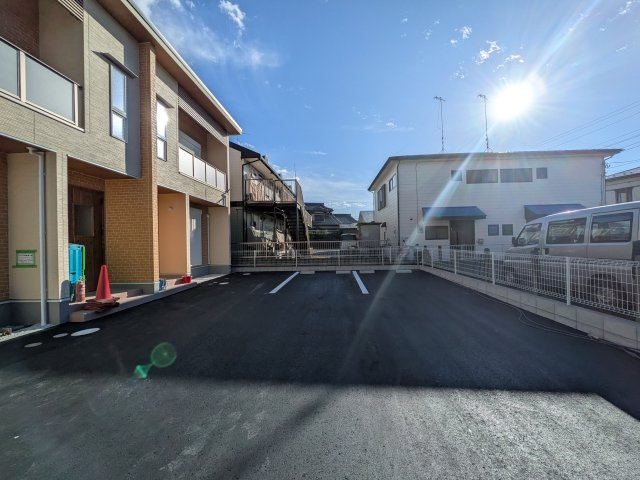 藤沢市大庭のアパートの駐車場
