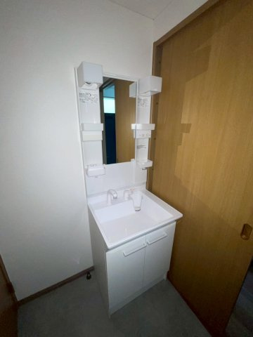 サンライフ山中の独立洗面台