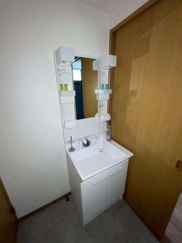 サンライフ山中の洗面所