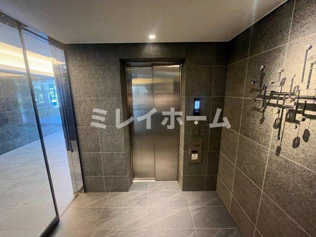 ドゥーエ蒲田南のエントランス