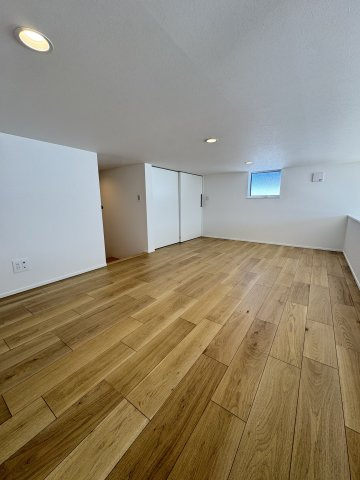 KAGAWA BASE – やさしい暮らしがはじまる場所の洋室