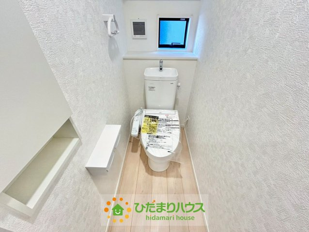 久喜市菖蒲町菖蒲第17　新築一戸建て　クレイドルガーデンのトイレ|温水便座等機能充実！