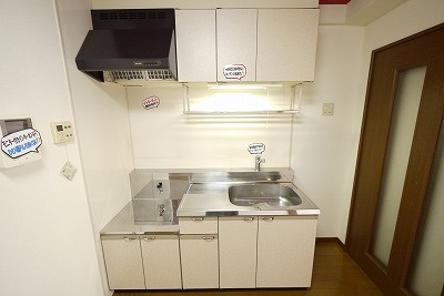 アヴァンセ平福のキッチン|※写真は別の部屋のものです。